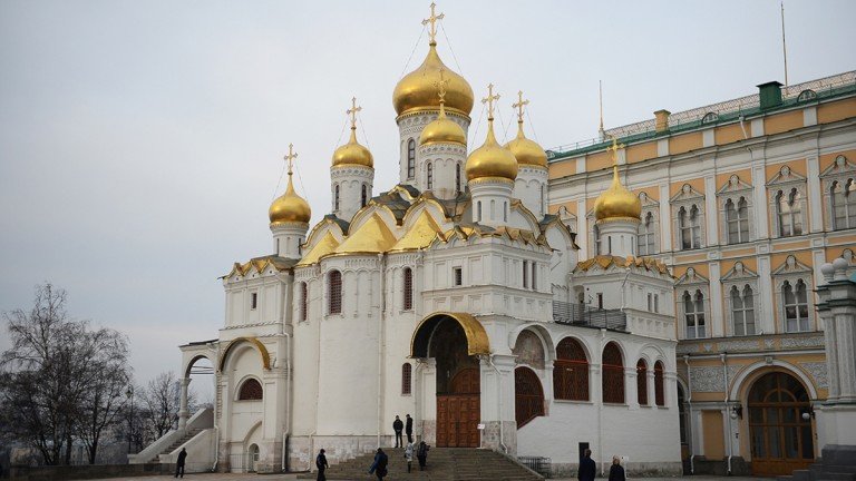 Благовещенский собор Московского кремля.
Построен псковскими зодчими в 1490 году.
