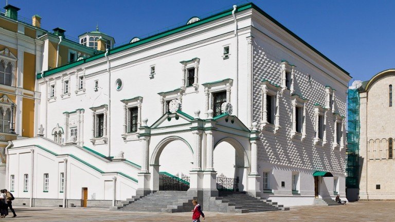 Грановитая палата Московского Кремля. Построена в 1487-1491 годах.
